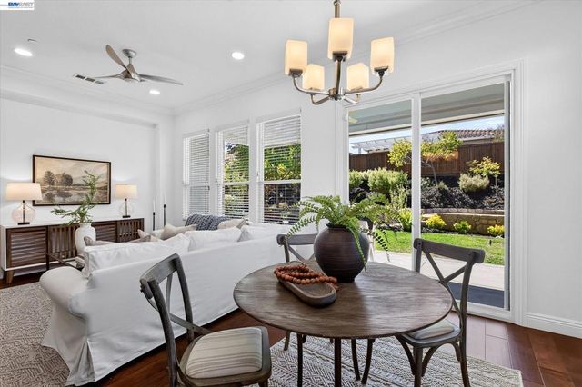 1609 Zinfandel Dr, Brentwood, CA 94513