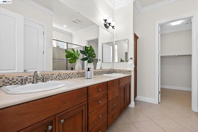 1609 Zinfandel Dr, Brentwood, CA 94513