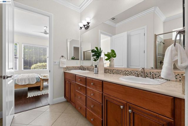 1609 Zinfandel Dr, Brentwood, CA 94513