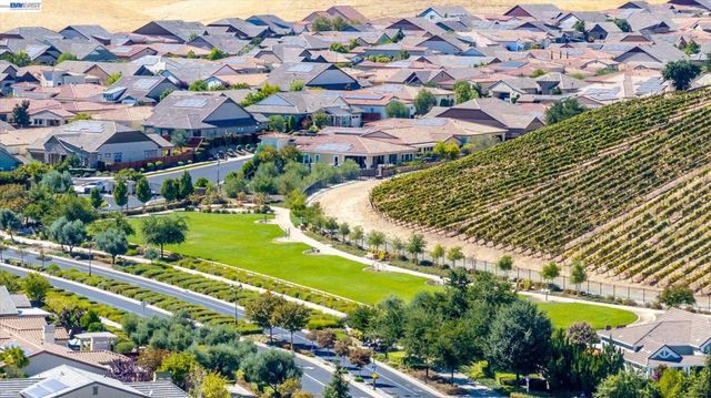 1609 Zinfandel Dr, Brentwood, CA 94513