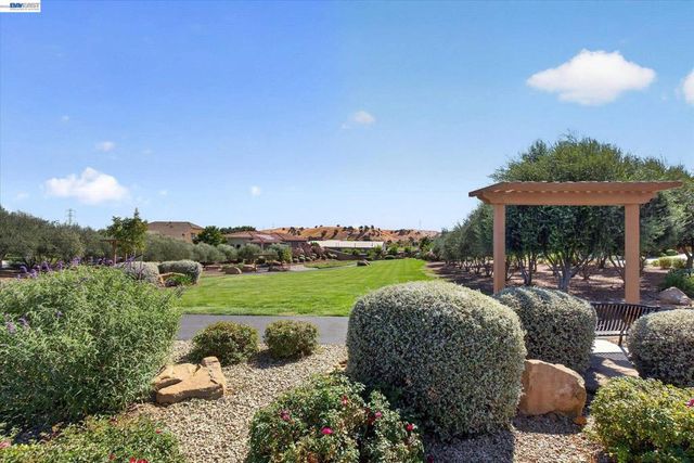 1609 Zinfandel Dr, Brentwood, CA 94513