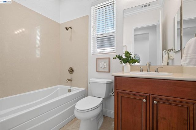 1609 Zinfandel Dr, Brentwood, CA 94513