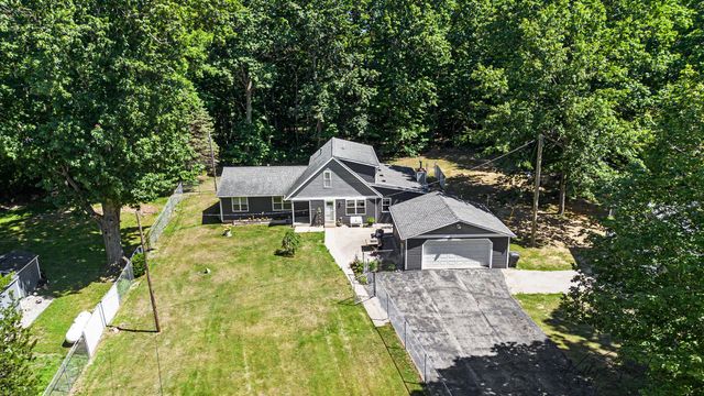 17566 Blue Star Highway, South Haven, MI 49090