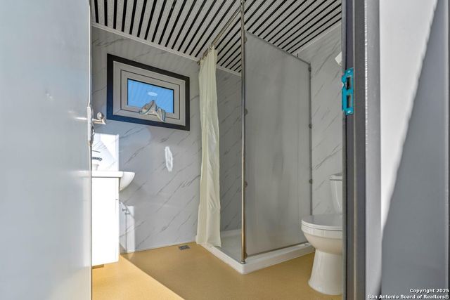 2733 Private Road 4560, Rocksprings, TX 78880