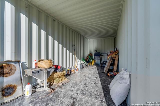 2733 Private Road 4560, Rocksprings, TX 78880