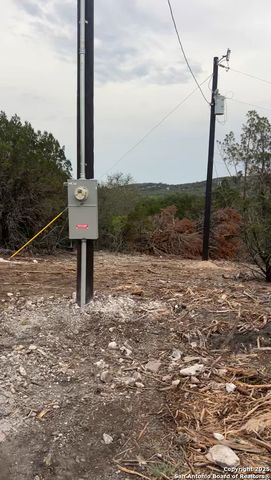 2733 Private Road 4560, Rocksprings, TX 78880