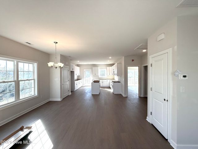 1411 Bay Street, Morehead City, NC 28557