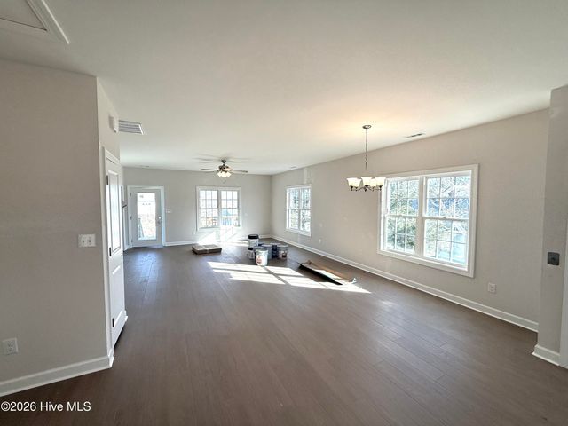 1411 Bay Street, Morehead City, NC 28557