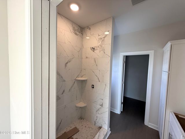 1411 Bay Street, Morehead City, NC 28557