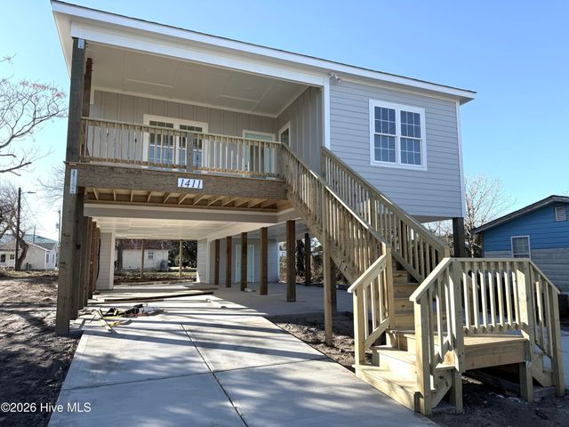 1411 Bay Street, Morehead City, NC 28557
