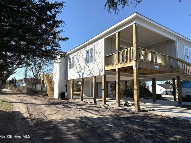1411 Bay Street, Morehead City, NC 28557
