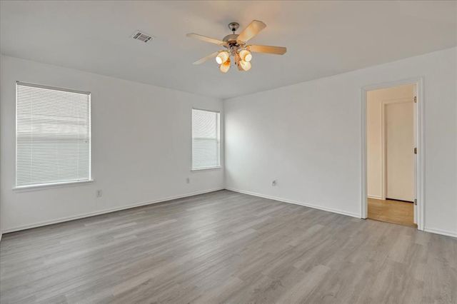 8716 NW 80th Street, Oklahoma City, OK 73132