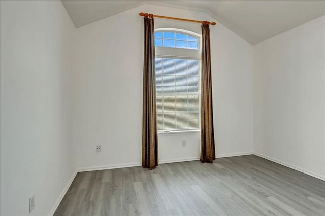 8716 NW 80th Street, Oklahoma City, OK 73132