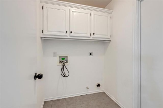 8716 NW 80th Street, Oklahoma City, OK 73132