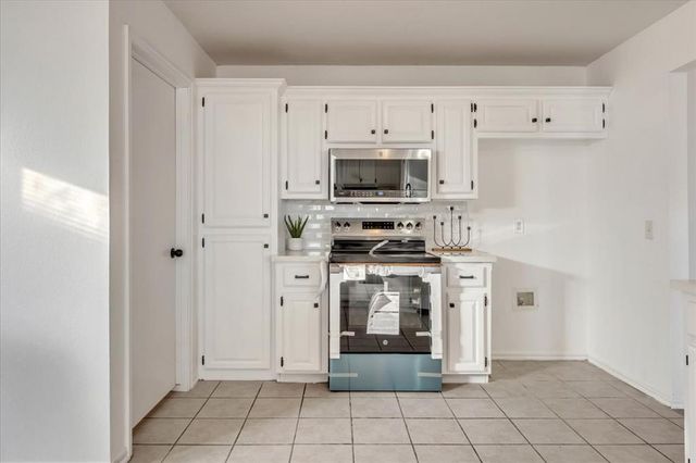 8716 NW 80th Street, Oklahoma City, OK 73132