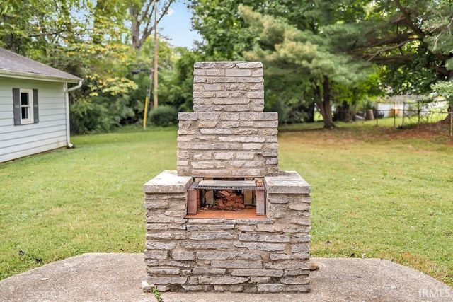 133 N Overhill Drive, Bloomington, IN 47408