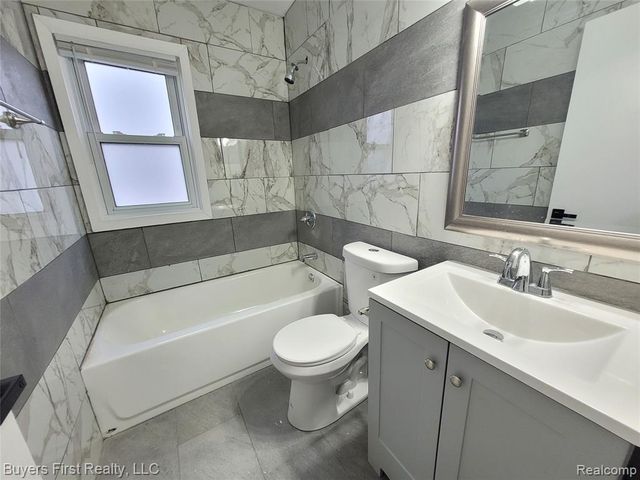 22084 Normandy Avenue, Eastpointe, MI 48021