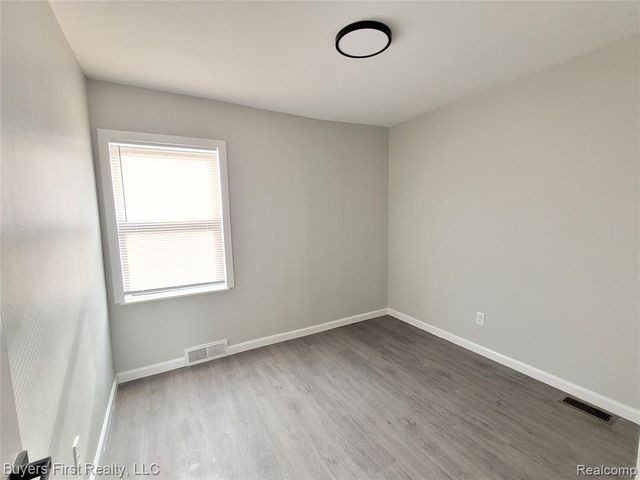 22084 Normandy Avenue, Eastpointe, MI 48021