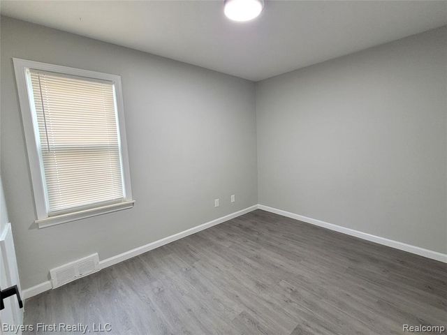 22084 Normandy Avenue, Eastpointe, MI 48021