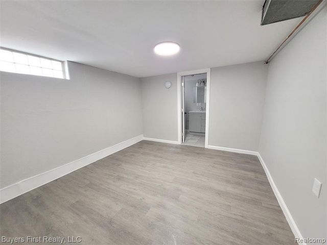 22084 Normandy Avenue, Eastpointe, MI 48021