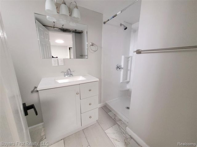 22084 Normandy Avenue, Eastpointe, MI 48021