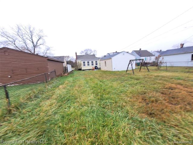 22084 Normandy Avenue, Eastpointe, MI 48021