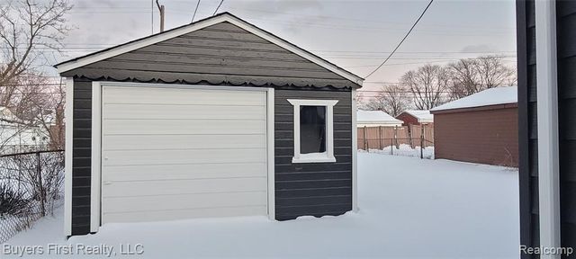 22084 Normandy Avenue, Eastpointe, MI 48021