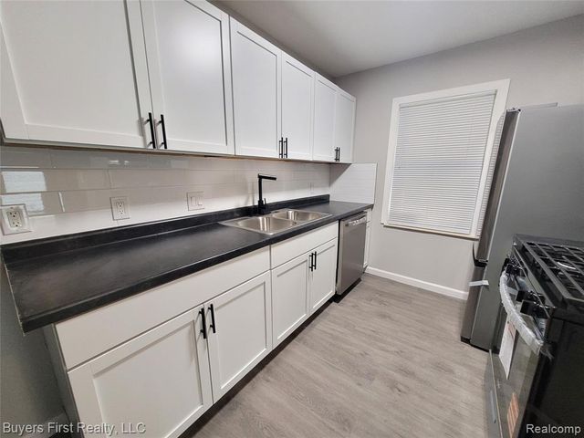 22084 Normandy Avenue, Eastpointe, MI 48021