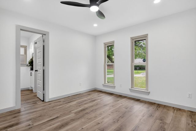 1512 Northcrest Court, Fort Worth, TX 76107