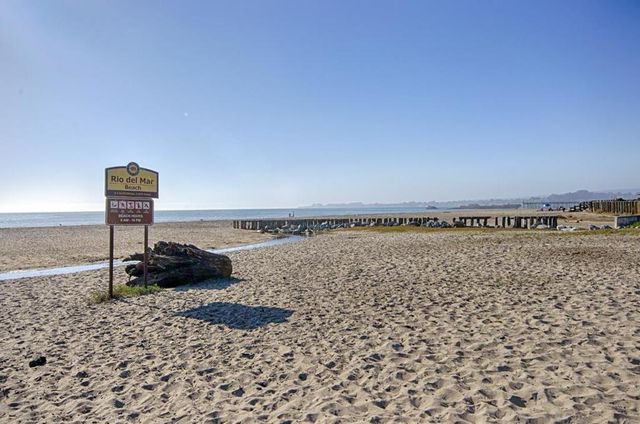 142 Thunderbird Drive, Aptos, CA 95003