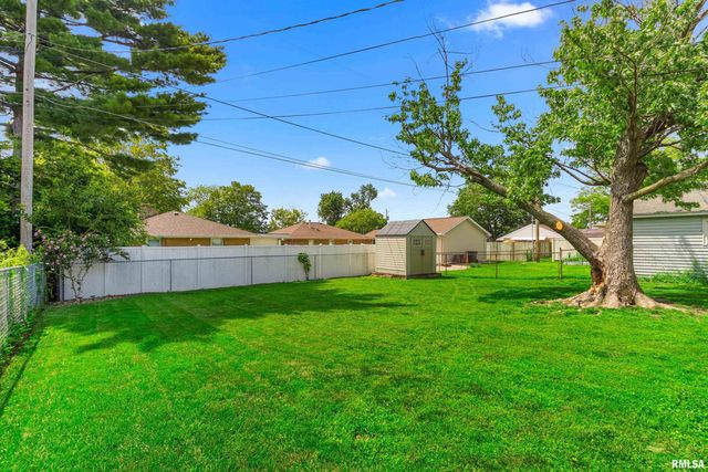 1417 N 12TH Street, Pekin, IL 61554