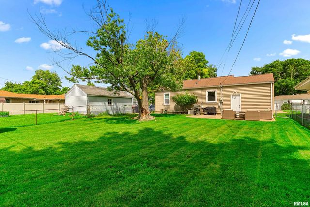 1417 N 12TH Street, Pekin, IL 61554