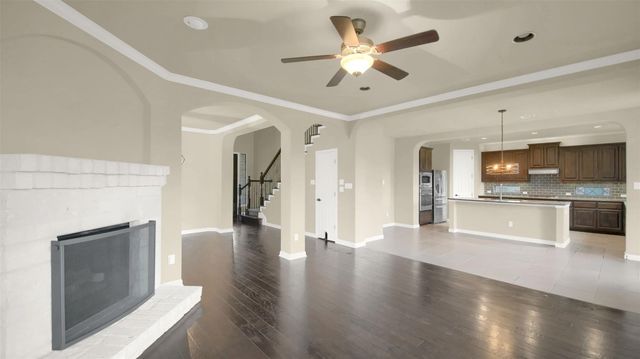 6921 Barstow CT, Austin, TX 78749