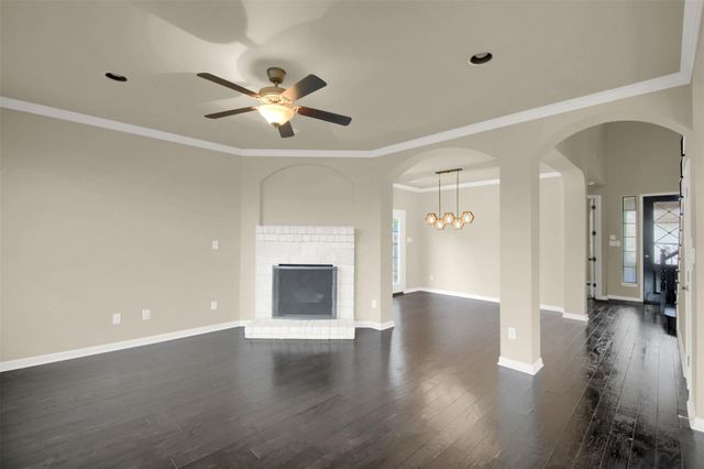 6921 Barstow CT, Austin, TX 78749