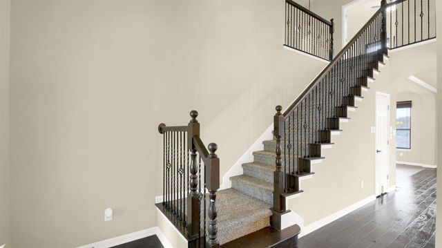 6921 Barstow CT, Austin, TX 78749