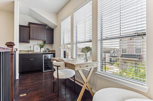 1045 W 22nd Street K, Houston, TX 77008