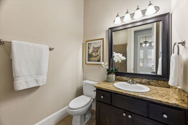1045 W 22nd Street K, Houston, TX 77008