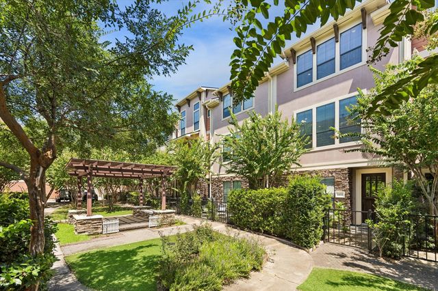 1045 W 22nd Street K, Houston, TX 77008