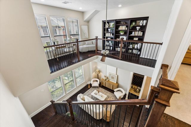 1045 W 22nd Street K, Houston, TX 77008