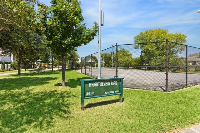 1045 W 22nd Street K, Houston, TX 77008