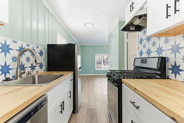 3953 Mission Blvd, San Diego, CA 92109