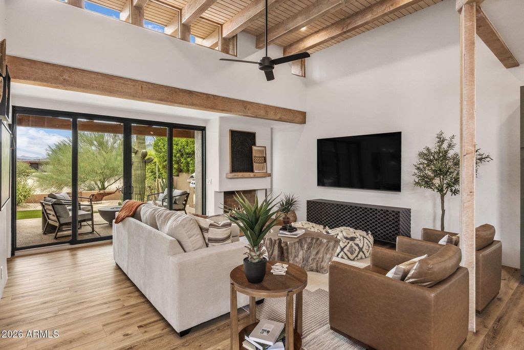 8502 E CAVE CREEK Road 22, Carefree, AZ 85377 — photo 2