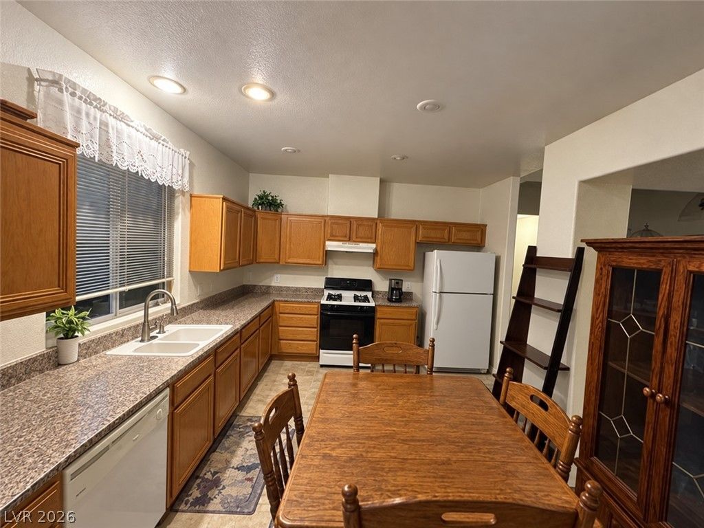 1373 Gran Vista Avenue, Henderson, NV 89012 — photo 3