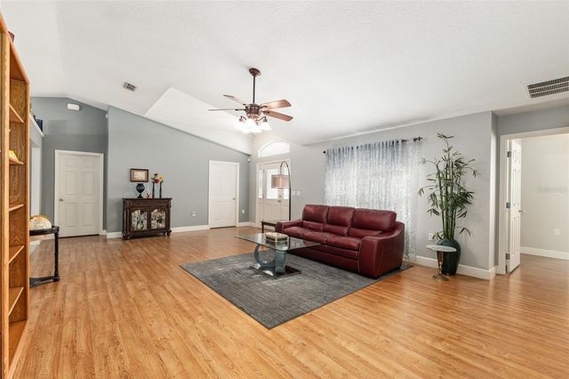 13 HEMLOCK TRACE RUN, Ocala, FL 34472