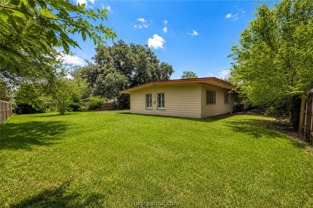 409 Timber Street, College Station, TX 77840