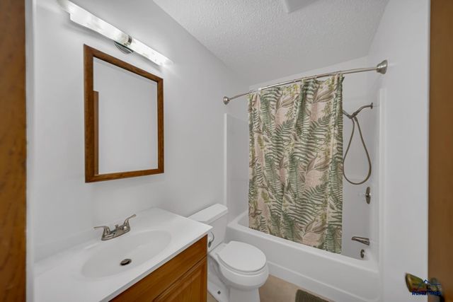 3824 CHIEF DR, Rapid City, SD 57701