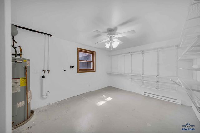3824 CHIEF DR, Rapid City, SD 57701