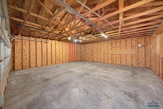 3824 CHIEF DR, Rapid City, SD 57701