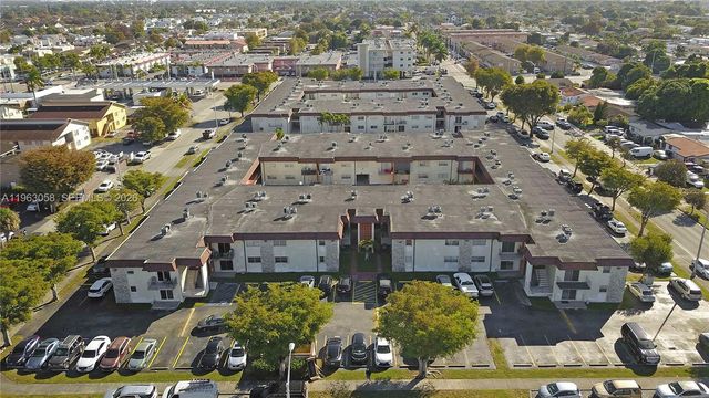 1275 W 35th St 45B, Hialeah, FL 33012