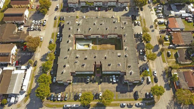 1275 W 35th St 45B, Hialeah, FL 33012